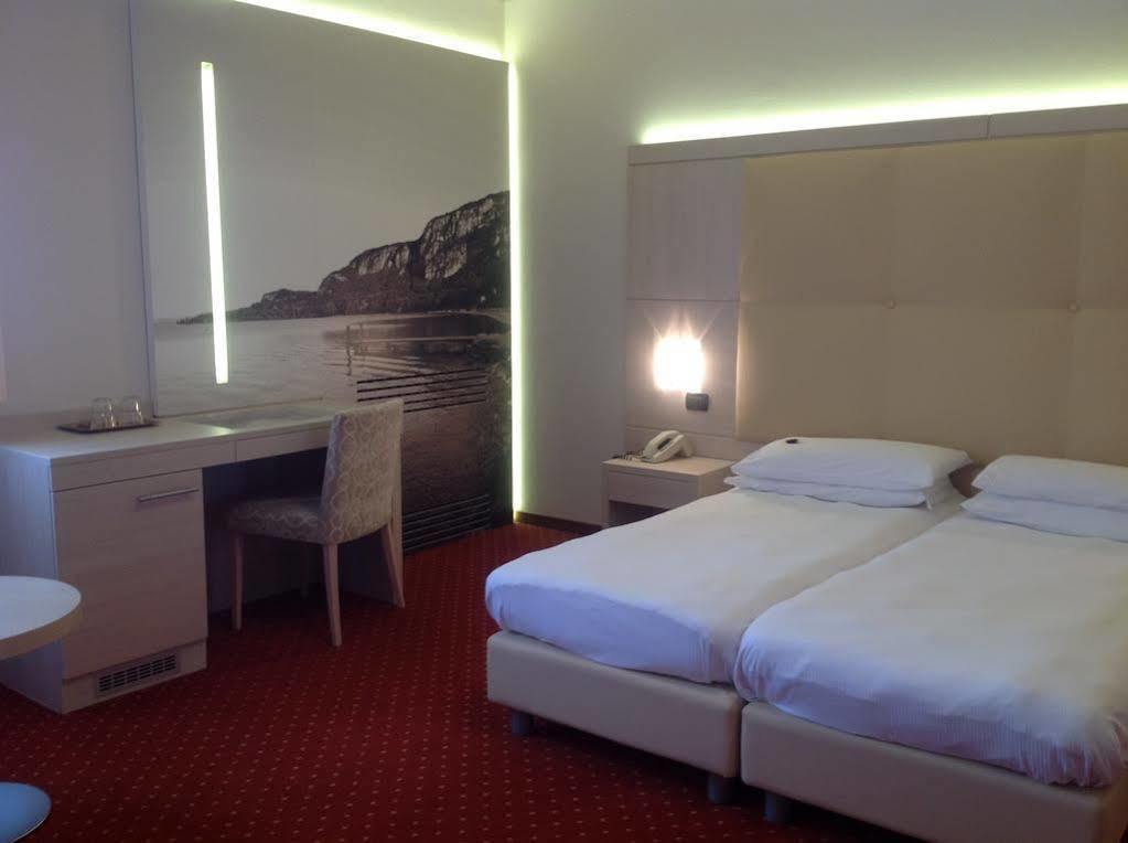 Ca' Nova ***s Hotel Garde